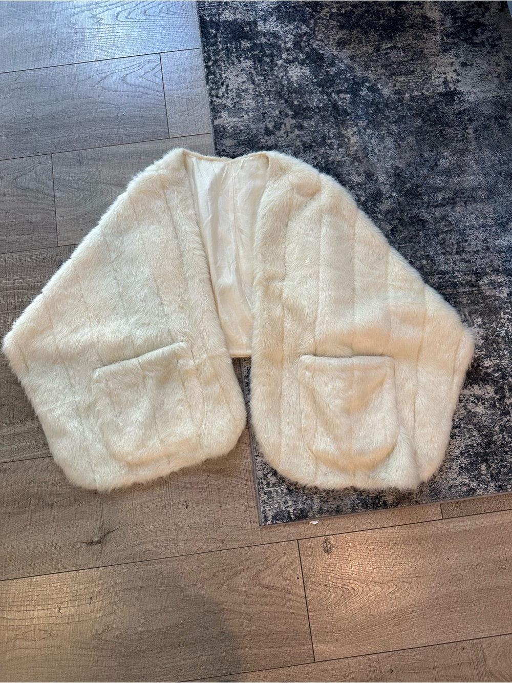 Chic Fur Robe Cardigan - Cream - Picture 3 of 5